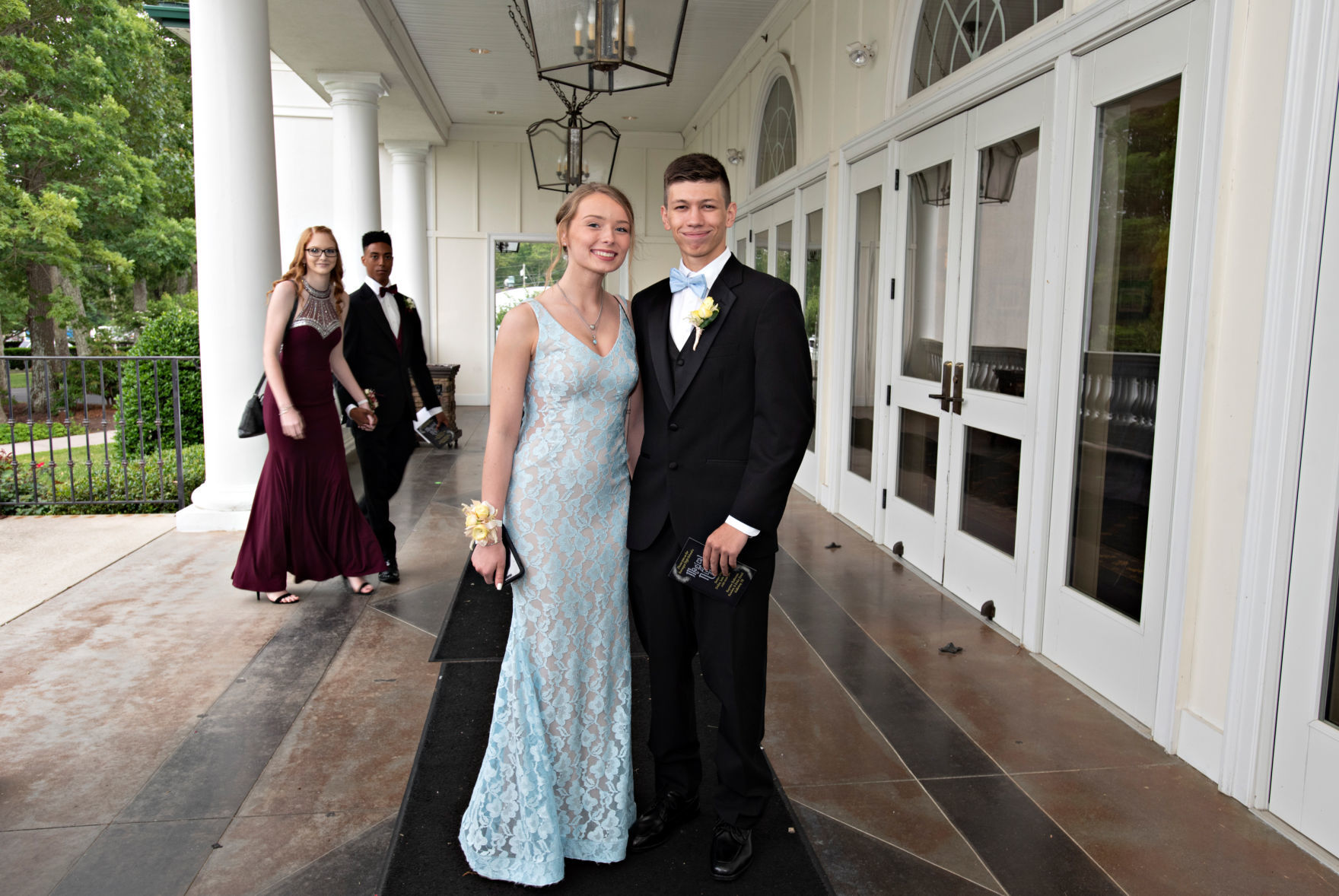 060819_gal_barnegatProm